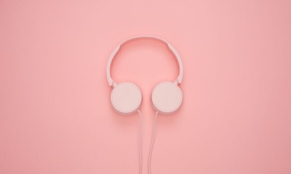 #5 Clip-On Headphones